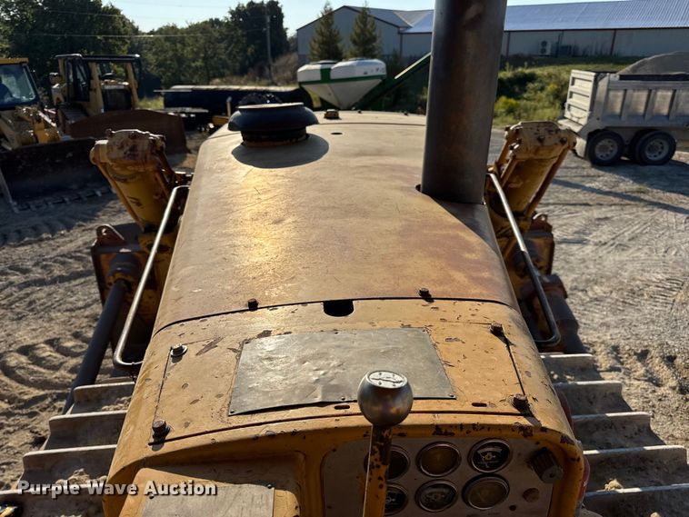 image for item DO2256 1973 Caterpillar D9G dozer