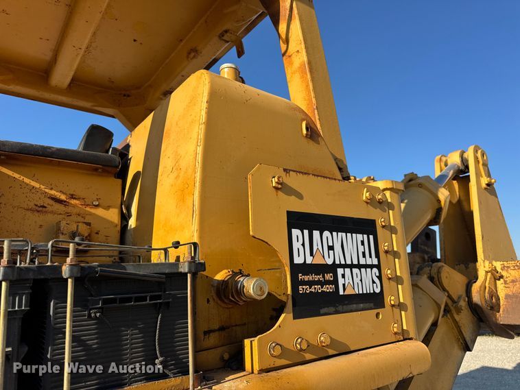 image for item DO2256 1973 Caterpillar D9G dozer