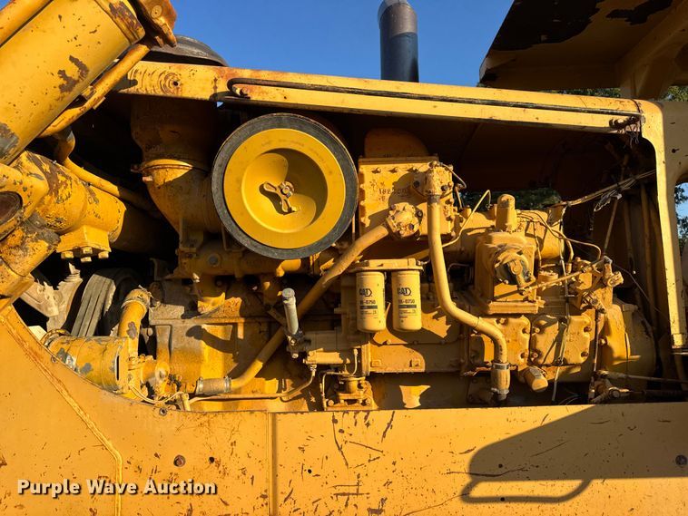 image for item DO2256 1973 Caterpillar D9G dozer