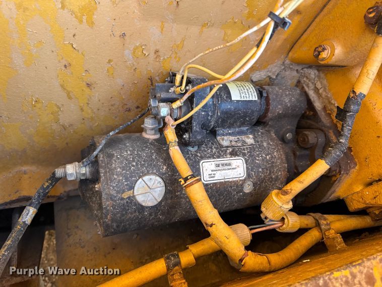 image for item DO2256 1973 Caterpillar D9G dozer