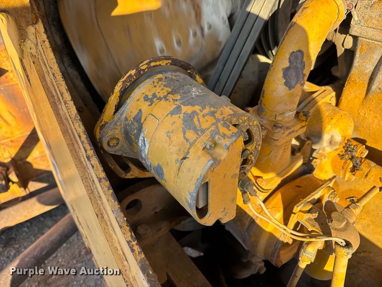 image for item DO2256 1973 Caterpillar D9G dozer