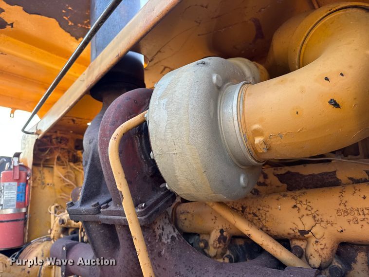 image for item DO2256 1973 Caterpillar D9G dozer