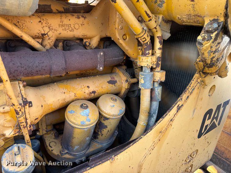 image for item DO2256 1973 Caterpillar D9G dozer