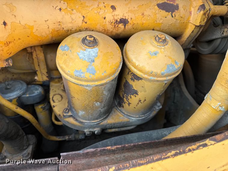 image for item DO2256 1973 Caterpillar D9G dozer