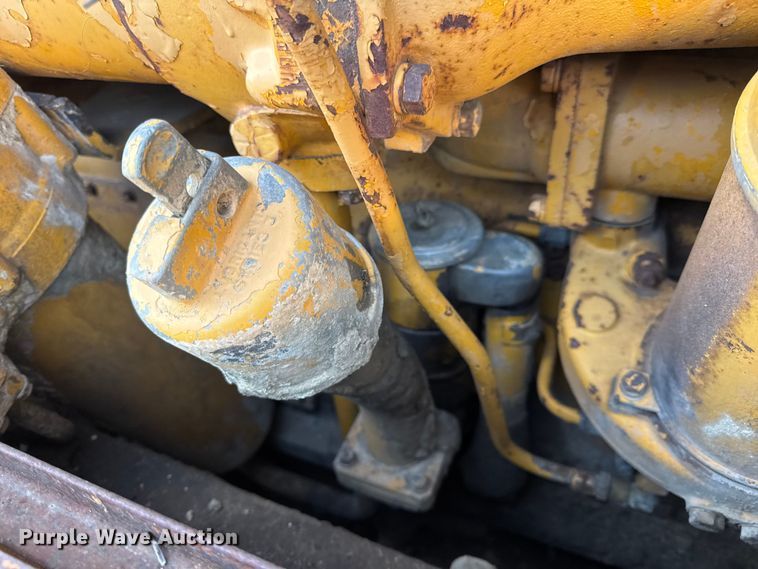 image for item DO2256 1973 Caterpillar D9G dozer