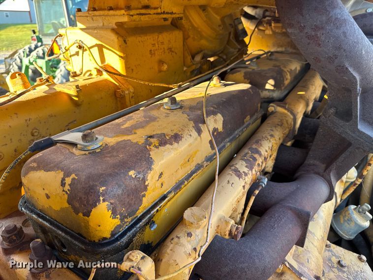 image for item DO2256 1973 Caterpillar D9G dozer