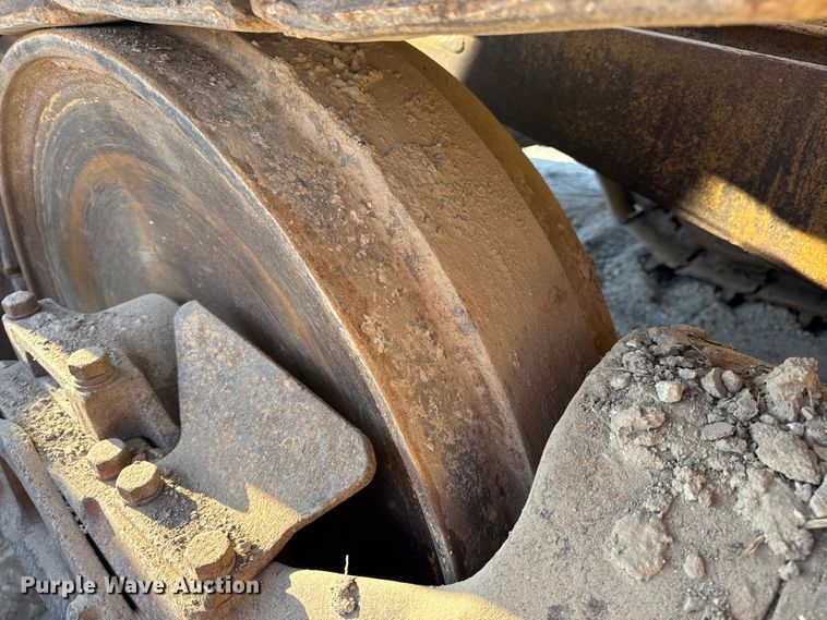 image for item DO2256 1973 Caterpillar D9G dozer