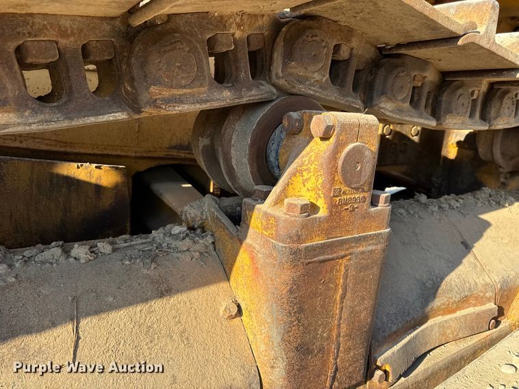 image for item DO2256 1973 Caterpillar D9G dozer