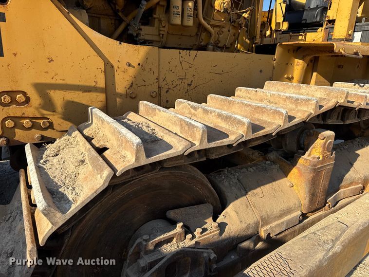 image for item DO2256 1973 Caterpillar D9G dozer