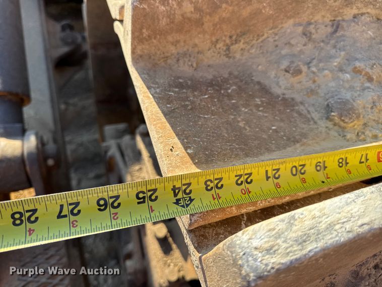 image for item DO2256 1973 Caterpillar D9G dozer