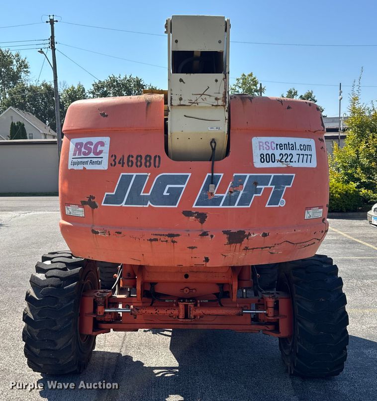 image for item DO2260 2000 JLG 600S boom lift