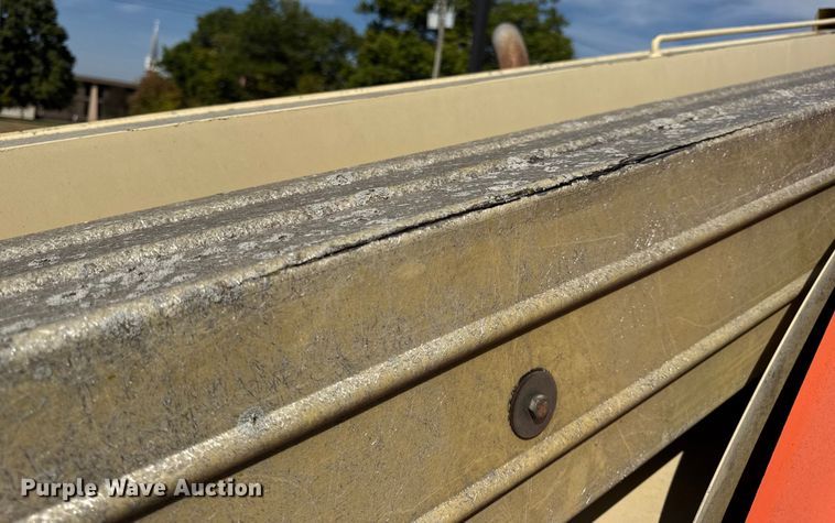 image for item DO2260 2000 JLG 600S boom lift