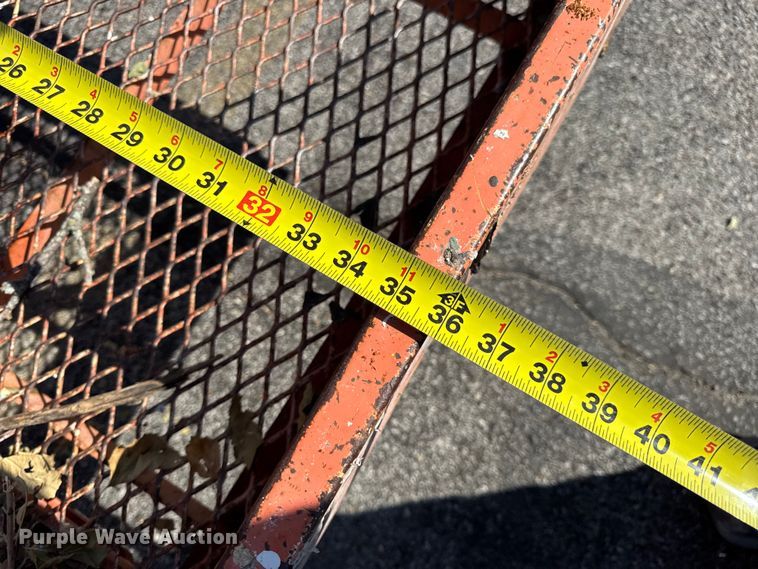 image for item DO2260 2000 JLG 600S boom lift