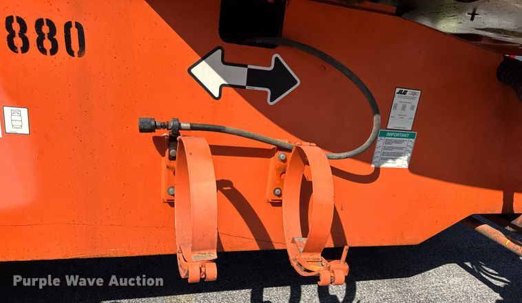 image for item DO2260 2000 JLG 600S boom lift