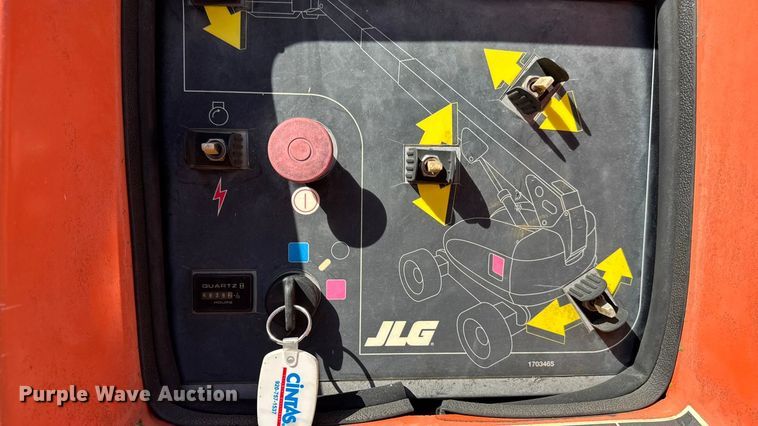 image for item DO2260 2000 JLG 600S boom lift