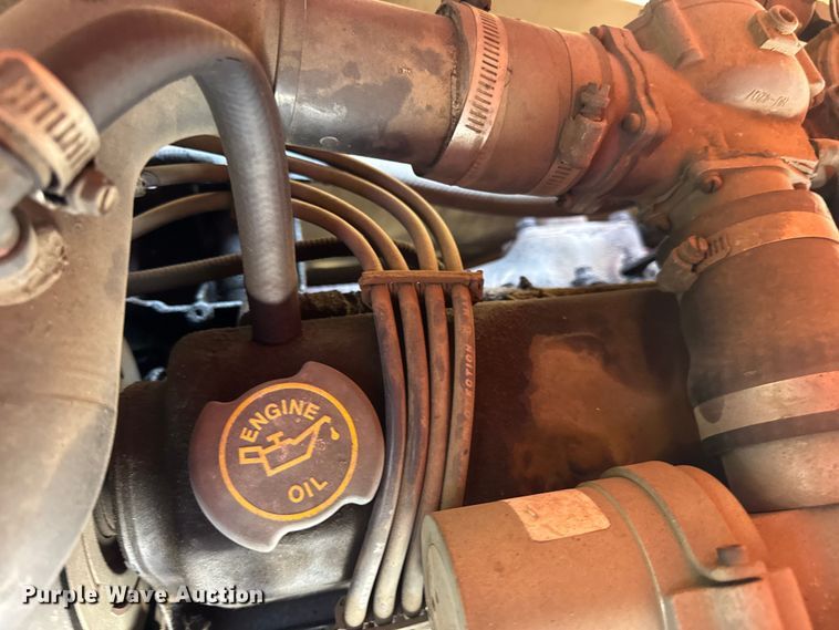 image for item DO2260 2000 JLG 600S boom lift