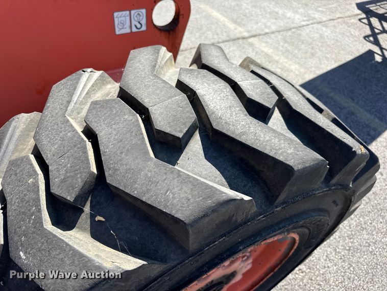 image for item DO2260 2000 JLG 600S boom lift