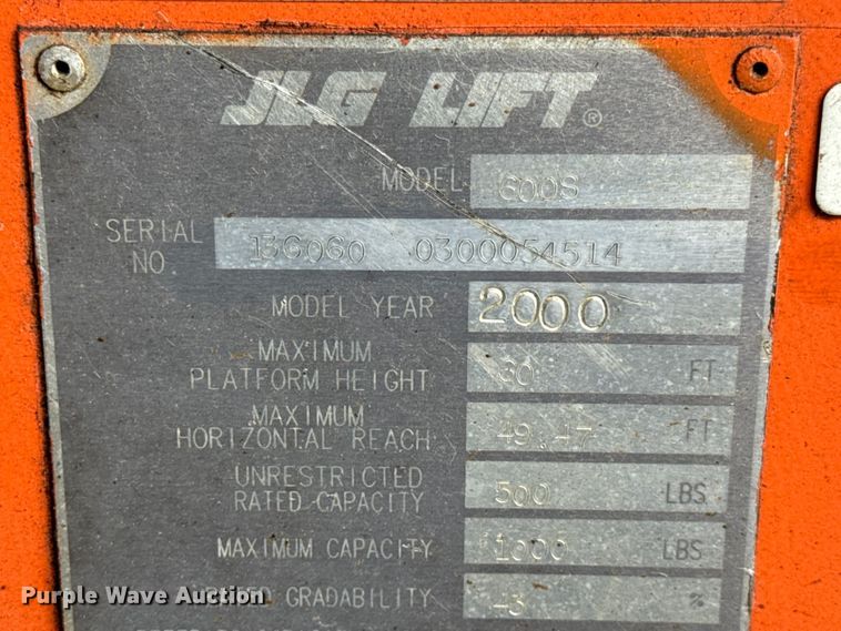 image for item DO2260 2000 JLG 600S boom lift