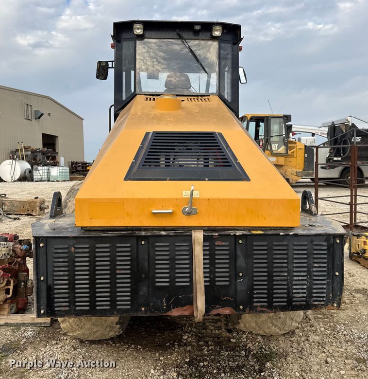 image for item DO2317 Sany SSR120C-8 single drum vibratory roller