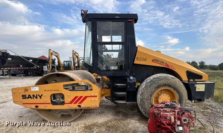 image for item DO2317 Sany SSR120C-8 single drum vibratory roller