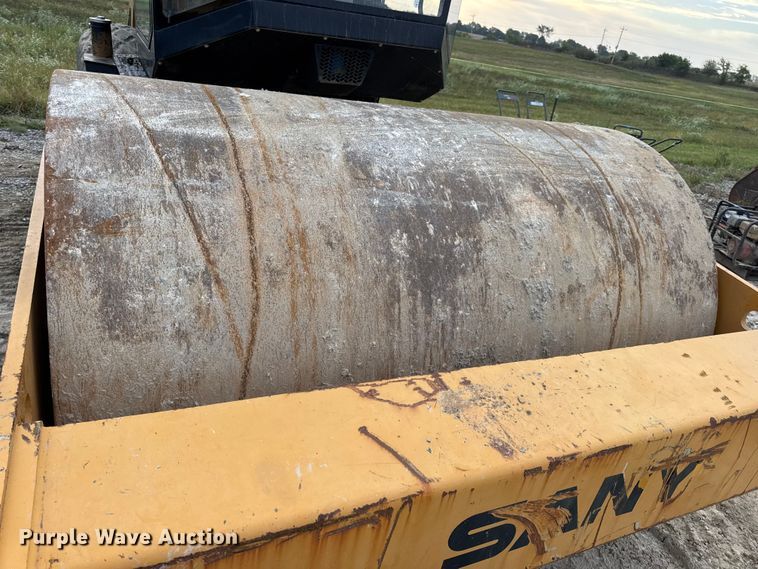 image for item DO2317 Sany SSR120C-8 single drum vibratory roller