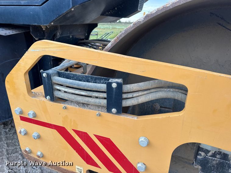 image for item DO2317 Sany SSR120C-8 single drum vibratory roller