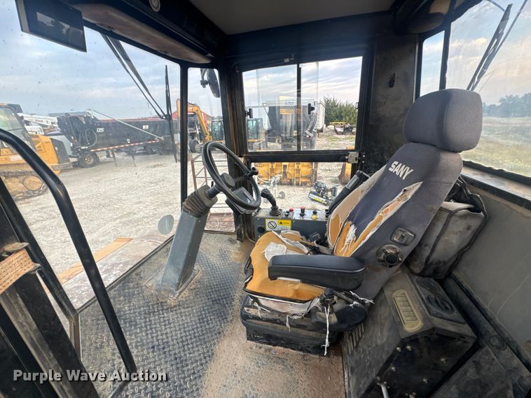 image for item DO2317 Sany SSR120C-8 single drum vibratory roller