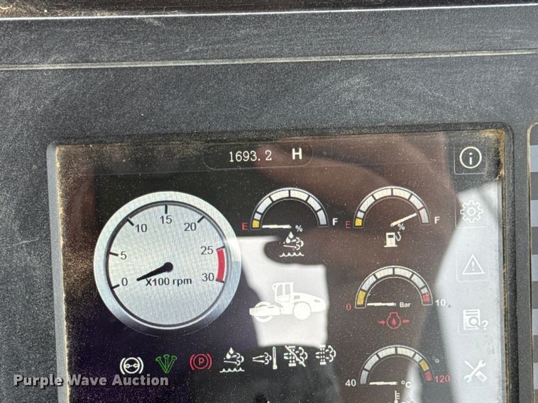 image for item DO2317 Sany SSR120C-8 single drum vibratory roller