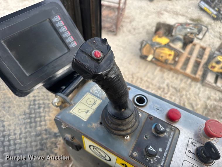 image for item DO2317 Sany SSR120C-8 single drum vibratory roller