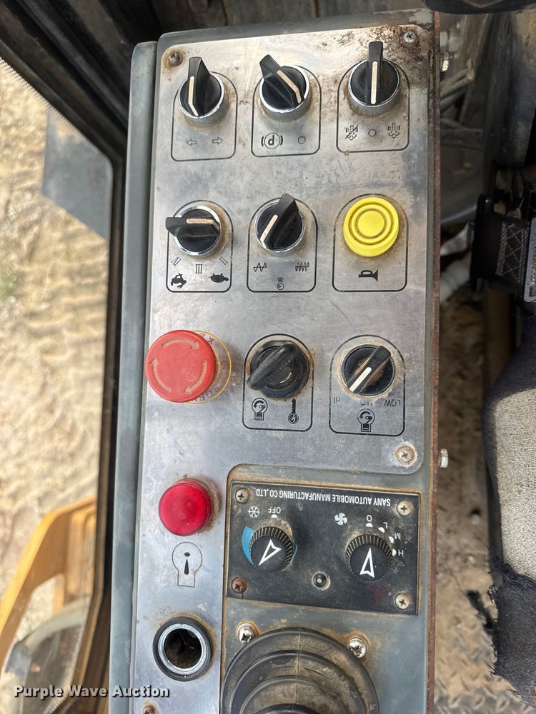 image for item DO2317 Sany SSR120C-8 single drum vibratory roller