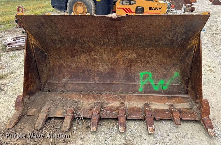 image for item DO2319 2009 Caterpillar 286-0049 track loader four-in-on bucket