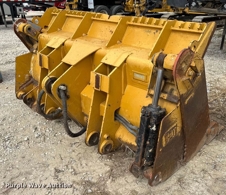 image for item DO2319 2009 Caterpillar 286-0049 track loader four-in-on bucket