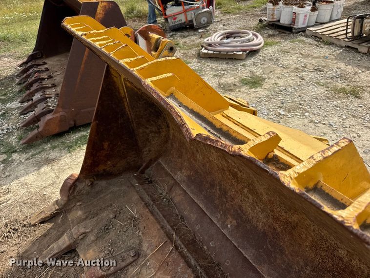 image for item DO2319 2009 Caterpillar 286-0049 track loader four-in-on bucket