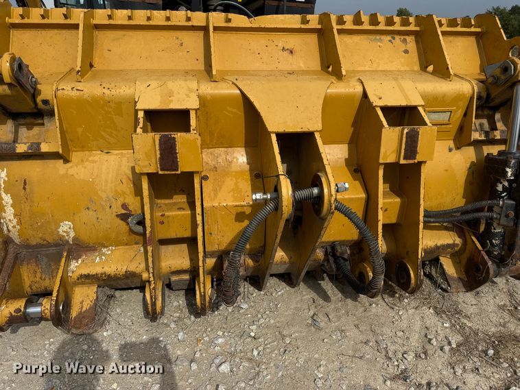 image for item DO2319 2009 Caterpillar 286-0049 track loader four-in-on bucket
