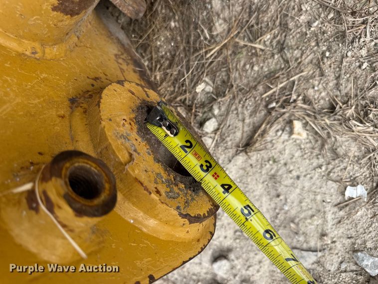 image for item DO2319 2009 Caterpillar 286-0049 track loader four-in-on bucket