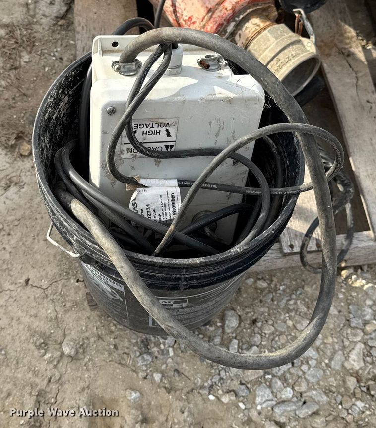 image for item DO2329 (11) pumps