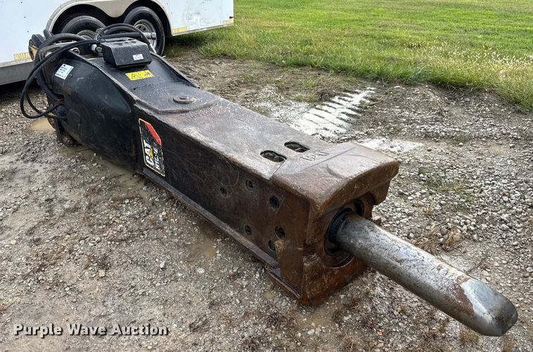 image for item DO2330 2017 Caterpillar H160E S breaker