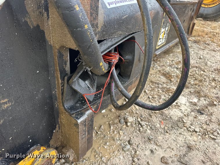 image for item DO2330 2017 Caterpillar H160E S breaker