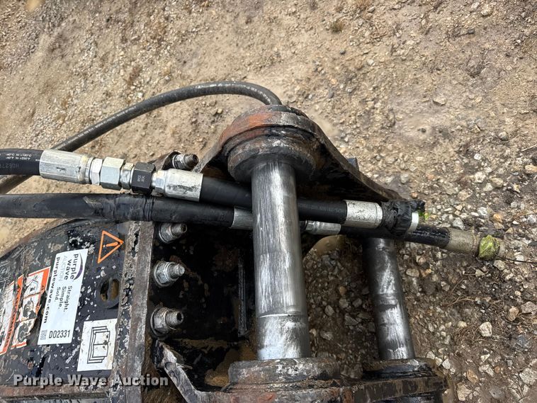 image for item DO2331 Caterpillar H130ES breaker