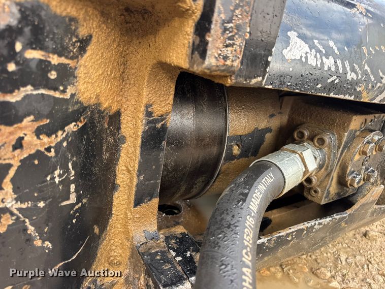 image for item DO2331 Caterpillar H130ES breaker