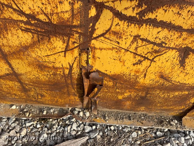 image for item DO2332 Rock box