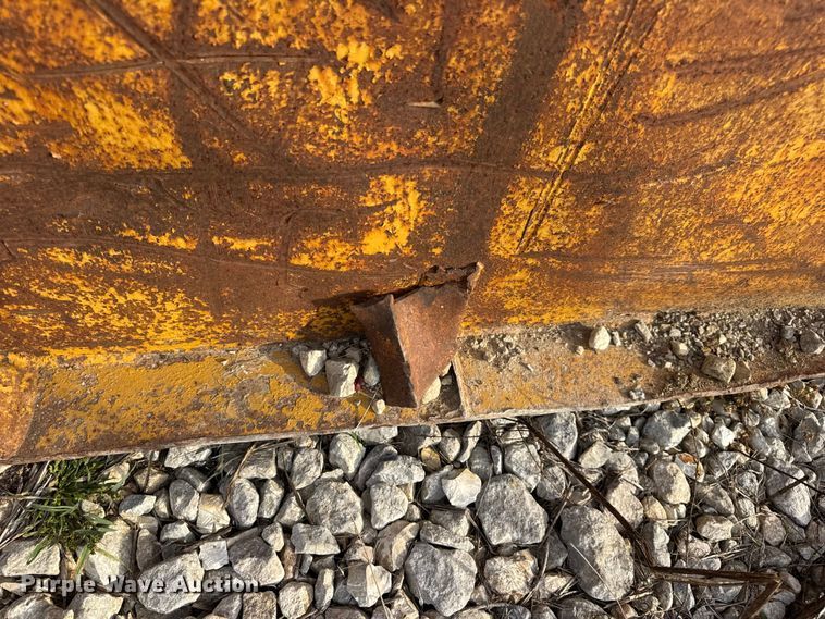 image for item DO2332 Rock box