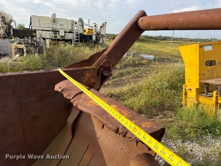 image for item DO2332 Rock box