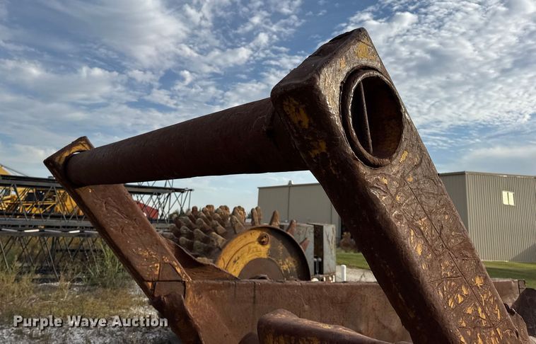 image for item DO2332 Rock box