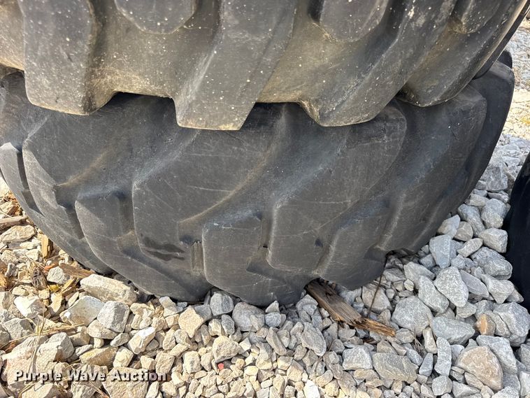 image for item DO2334 (24) tires