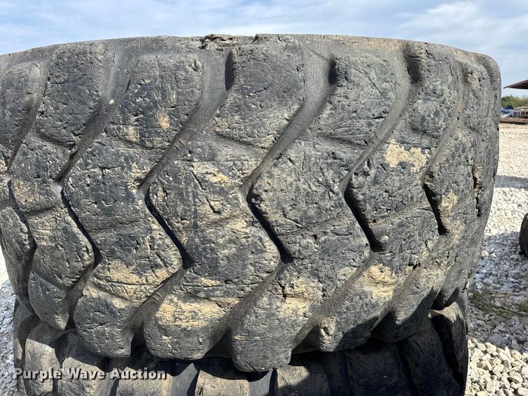 image for item DO2334 (24) tires