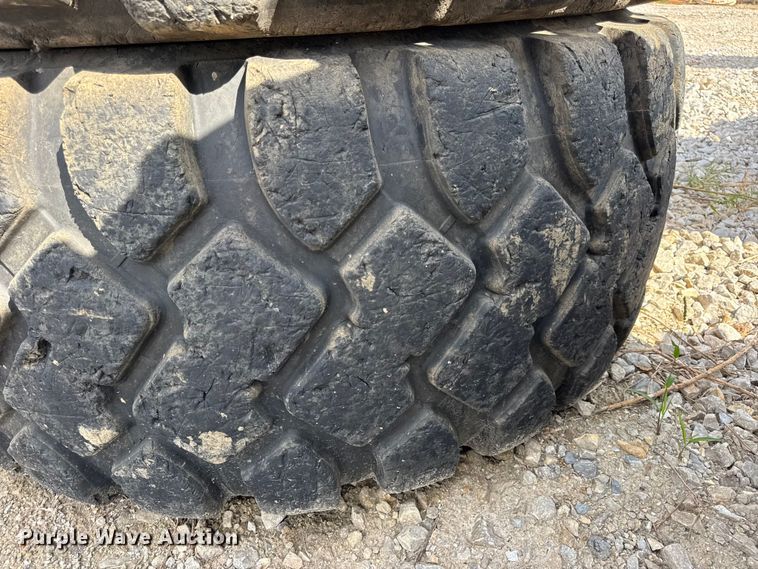 image for item DO2334 (24) tires