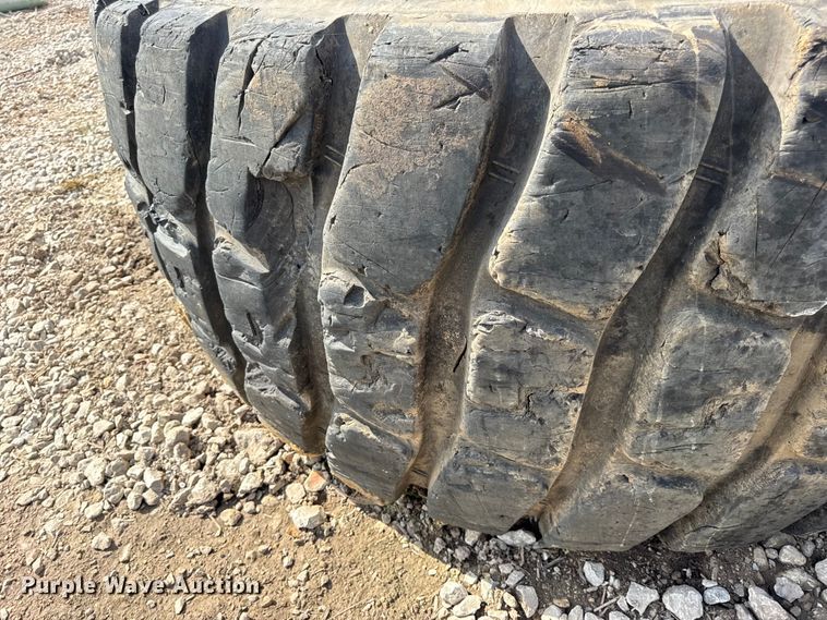 image for item DO2334 (24) tires