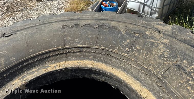 image for item DO2334 (24) tires
