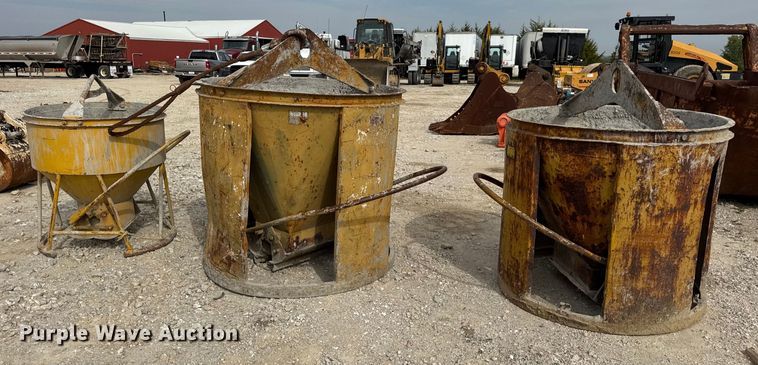 image for item DO2335 (3) Garbro concrete buckets